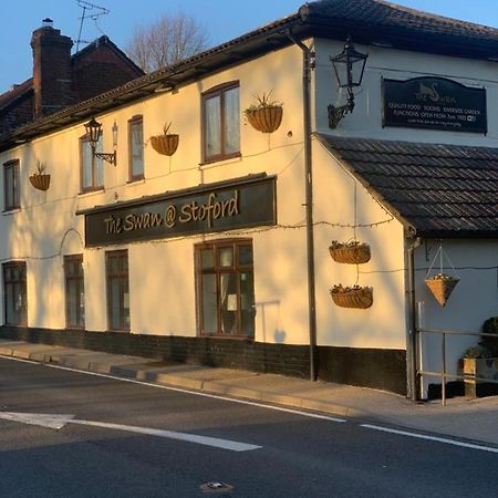 The Swan Inn Salisbury Wilton  Esterno foto